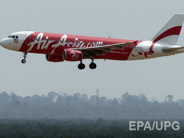 В небе Индонезии потерян контакт с авиалайнером, летевшим в Сингапур