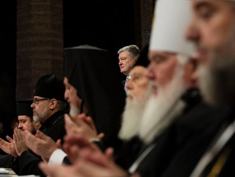 Порошенко: Этот день войдет в историю Украины как священный день создания автокефальной поместной православной церкви