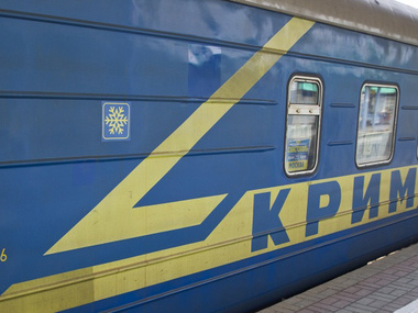 В Крыму заявили о том, что украинские таксисты блокировали работу крымских перевозчиков