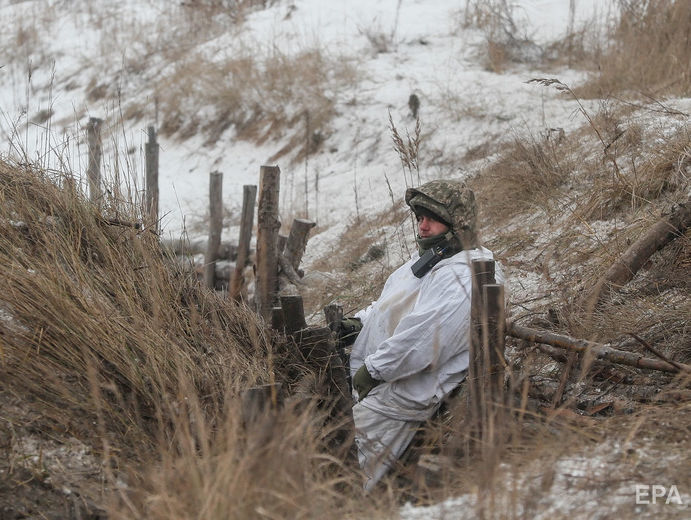 ﻿15 грудня на Донбасі один український військовий дістав поранення та один загинув від кулі снайпера – штаб операції Об'єднаних сил