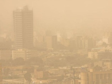 В столице Ирана сотни людей госпитализированы из-за загрязнения воздуха