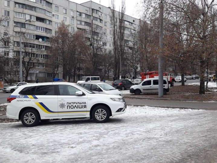 ﻿У Харкові евакуювали жителів двох багатоповерхівок через повідомлення про замінування