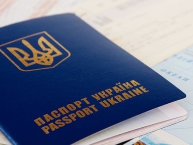 С сегодняшнего дня граждане стран СНГ могут въезжать в Россию только по загранпаспортам