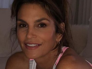 Кроуфорд снялась без видимого макияжа