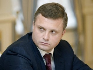 Янукович уволил Левочкина