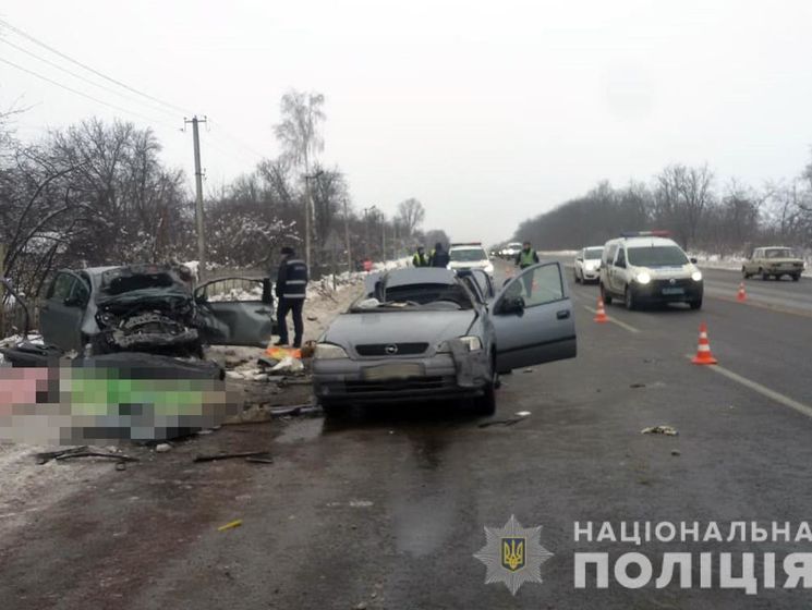 ﻿Унаслідок ДТП у Житомирській області загинуло три людини, ще троє постраждали