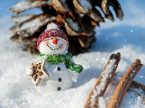 Снеговик: когда стали лепить снежных баб и что они означали