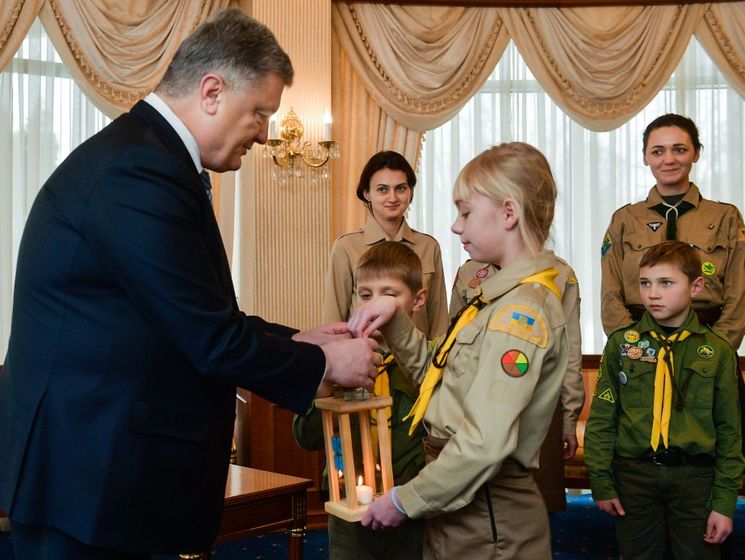 Порошенко сообщил, что будет присутствовать на вручении Украине томоса об автокефалии