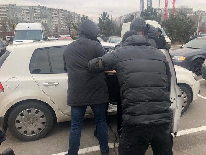 СБУ: Работники военизированной охраны "Укрзалізниці" воровали имущество и требовали взятки