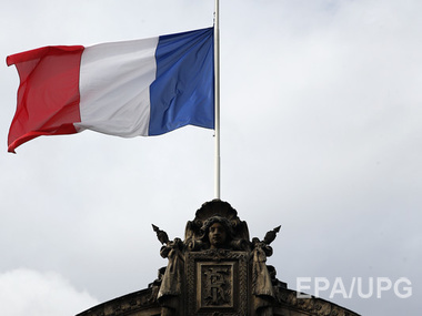 СМИ: Правительство Франции отменит скандальный налог на роскошь с 1 февраля