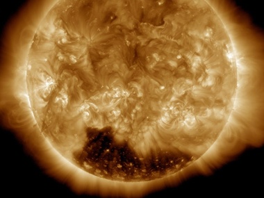 Корональная дыра на Солнце, зафиксированная NASA