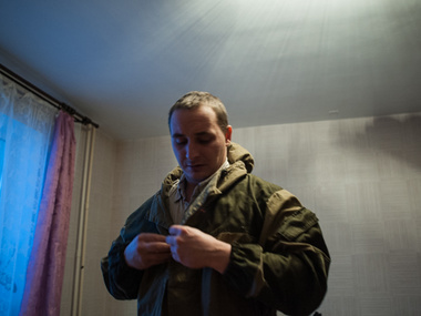 Россиянин, воевавший за "ЛНР": Боевиков на Донбасс вербовали в штабе КПРФ