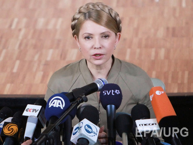 Тимошенко призвала Савченко прекратить голодовку