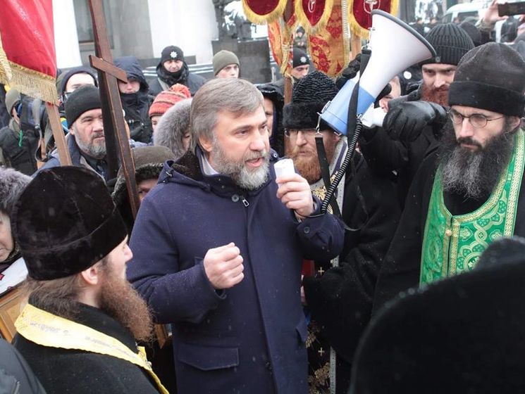 Новинский призвал Раду не подыгрывать избирательной кампании Порошенко