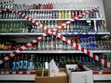В Славянске рекомендовали ограничить продажу алкоголя военным