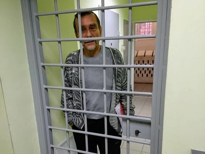 Российский правозащитник Пономарев вышел на свободу после 16 суток ареста 