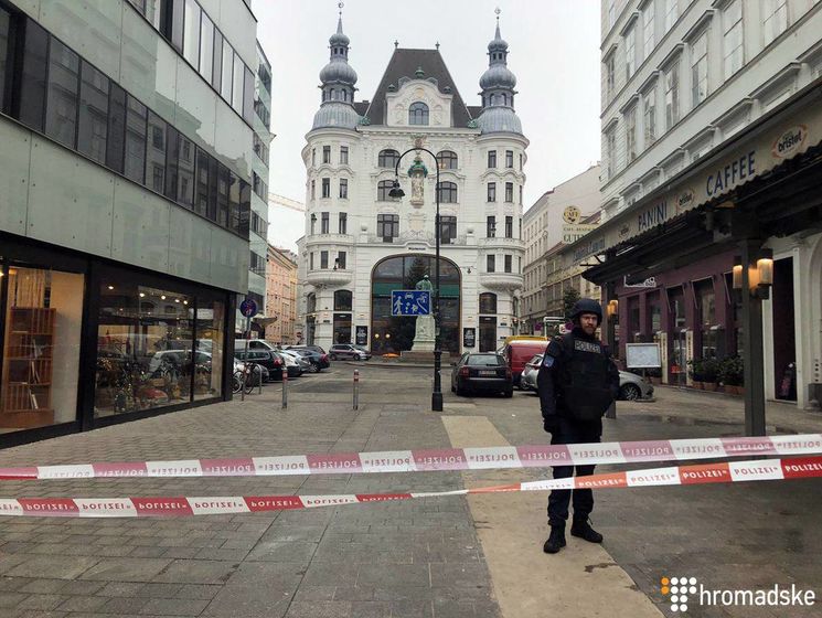 ﻿У центрі Відня сталася стрілянина, одна людина загинула, ще одна дістала поранення