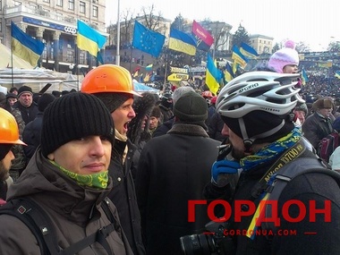 Количество людей на Вече в Киеве выросло до 20 тысяч