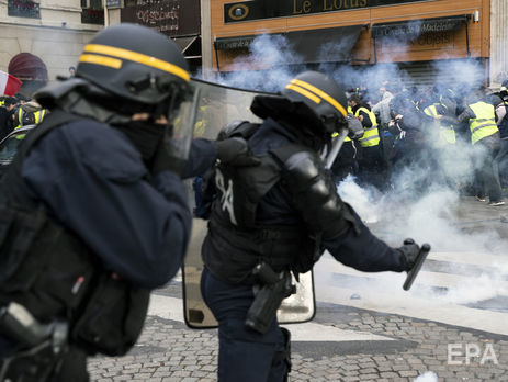 ﻿У Парижі відбулися нові зіткнення 