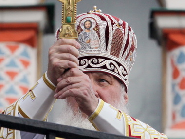 Патриарх Кирилл призвал не драматизировать падение рубля