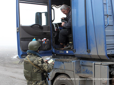 В Донецкой области водитель пытался нелегально вывезти из зоны АТО 38 тонн угля
