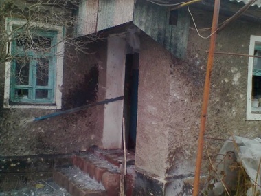 МВД: В результате обстрела Кряковки Луганской области погибли две женщины и 14-летняя девочка