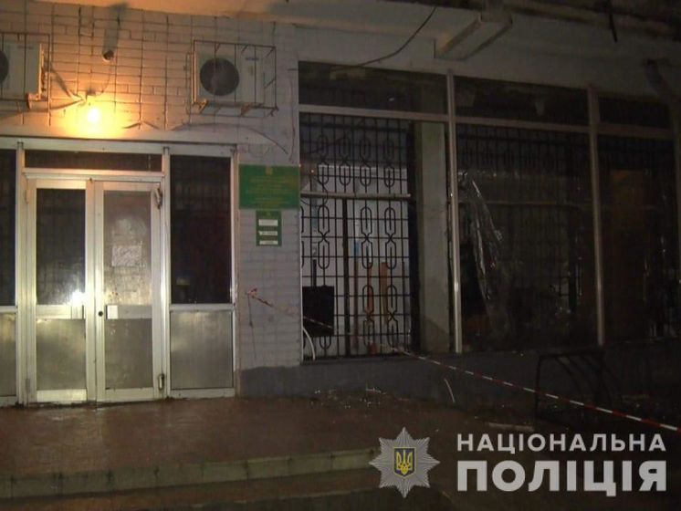﻿Чоловік кинув гранату в приміщення банку в Павлограді, поліція затримала підозрюваного