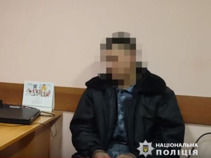 ﻿"Образився, що не знайшов роботи". Поліція затримала чоловіка, який "замінував" автостанцію і залізничний вокзал в Одесі