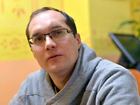 Бутусов: Можно ли не заметить, что в доме на четыре этажа больше положенного? Конечно, если квартиры там предоставлены людям, отвечающим за ввод в эксплуатацию