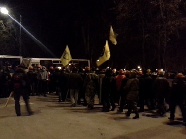 Охрана Майдана перекрыла улицу Грушевского