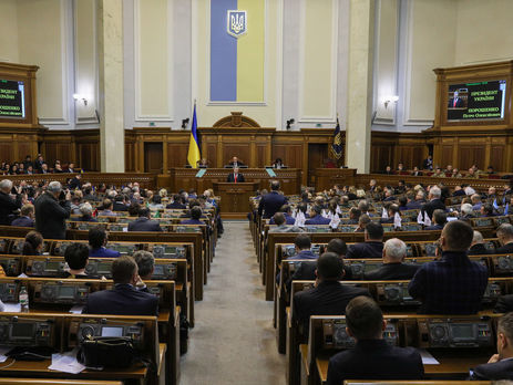 Сегодня заканчивается военное положение в 10 областях Украины