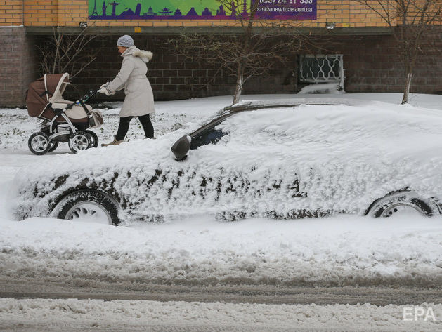 ﻿Сніг та хуртовини в Україні можуть призвести до порушення руху транспорту – ДСНС
