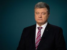 Порошенко заявил, что военное положение не отразилось на соблюдении гражданских прав украинцев