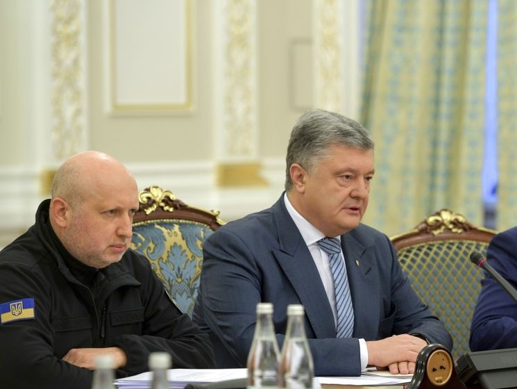 ﻿Порошенко повідомив, що Україна введе санкції проти причетних до захоплення кораблів, арешту моряків, а також проти депутатів Держдуми РФ