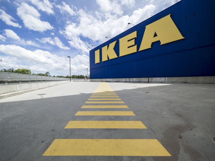 "Новая почта" и IKEA подписали пятилетний контракт