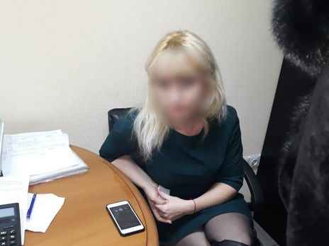 Руководитель столичного банка требовала почти 1 млн грн за реализацию имущества по заниженной стоимости – полиция