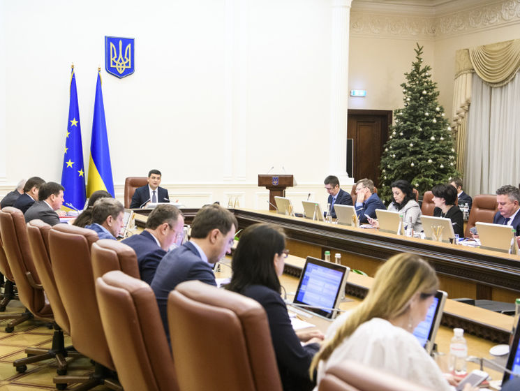 Кабмин Украины одобрил стратегию информационной реинтеграции Крыма