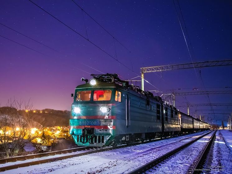 В "Укрзалізниці" заявили, что причиной травм пассажирки поезда "Киев – Рахов" не могла быть неисправность вагона или полки