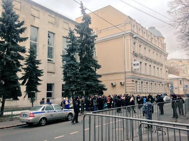 В Москве состоялась антивоенная акция в память жертв теракта в Волновахе