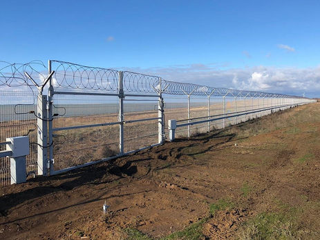 ﻿Слободян про зведену окупантами стіну на адмінкордоні з Кримом: Росіяни побудували 50 км загороджень за $2,9 млн