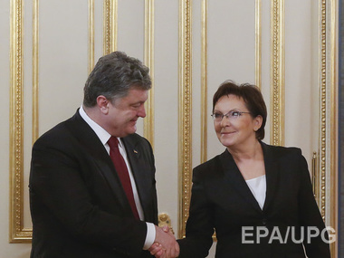 Премьер Польши лично пригласила Порошенко на мероприятия в годовщину освобождения 