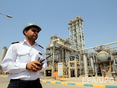 Reuters: Иран готовится к нефти по $25 за баррель