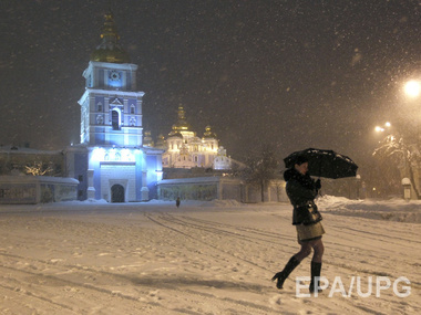 Синоптики: В ближайшие сутки украинцам будут досаждать мокрый снег и дожди