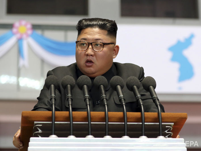 ﻿"Продовжувати зусилля щодо створення миру на Корейському півострові". Кім Чен Ин написав листа президентові Південної Кореї