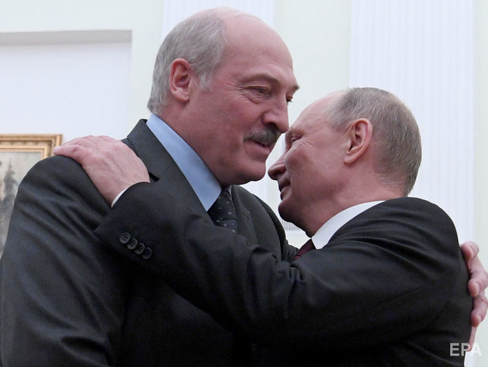 ﻿Російські ЗМІ заявили, що "пригнічений Лукашенко здався Путіну"