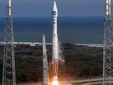 В США запустили ракету-носитель Atlas 5 со спутником связи нового поколения на борту