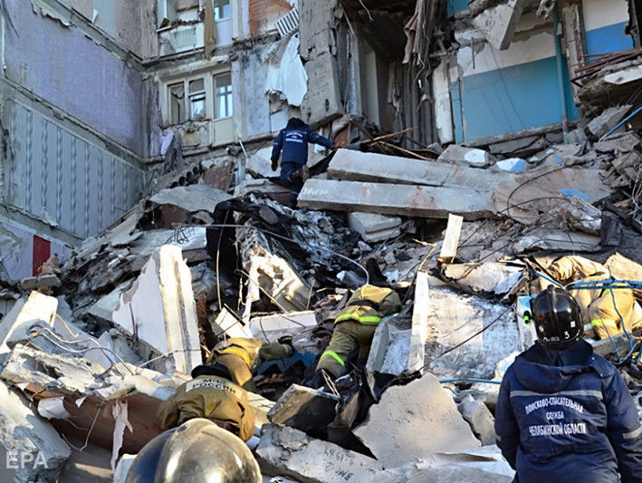 ﻿Під завалами будинку в Магнітогорську виявлено тіла ще трьох загиблих