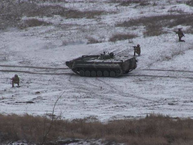 ﻿Бойовики чотири рази порушили перемир'я на Донбасі, двох українських військових поранено – штаб операції Об'єднаних сил