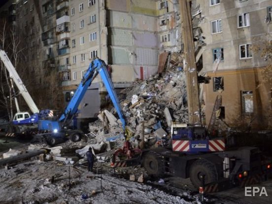 ﻿Кількість загиблих під час обвалення частини будинку в Магнітогорську зросла до 11, доля 30 осіб невідома