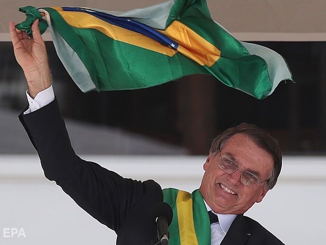 ﻿У Бразилії обійняв посаду новий президент Болсонару